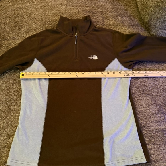 Women's medium 1/4 zip North face - Picture 2 of 5